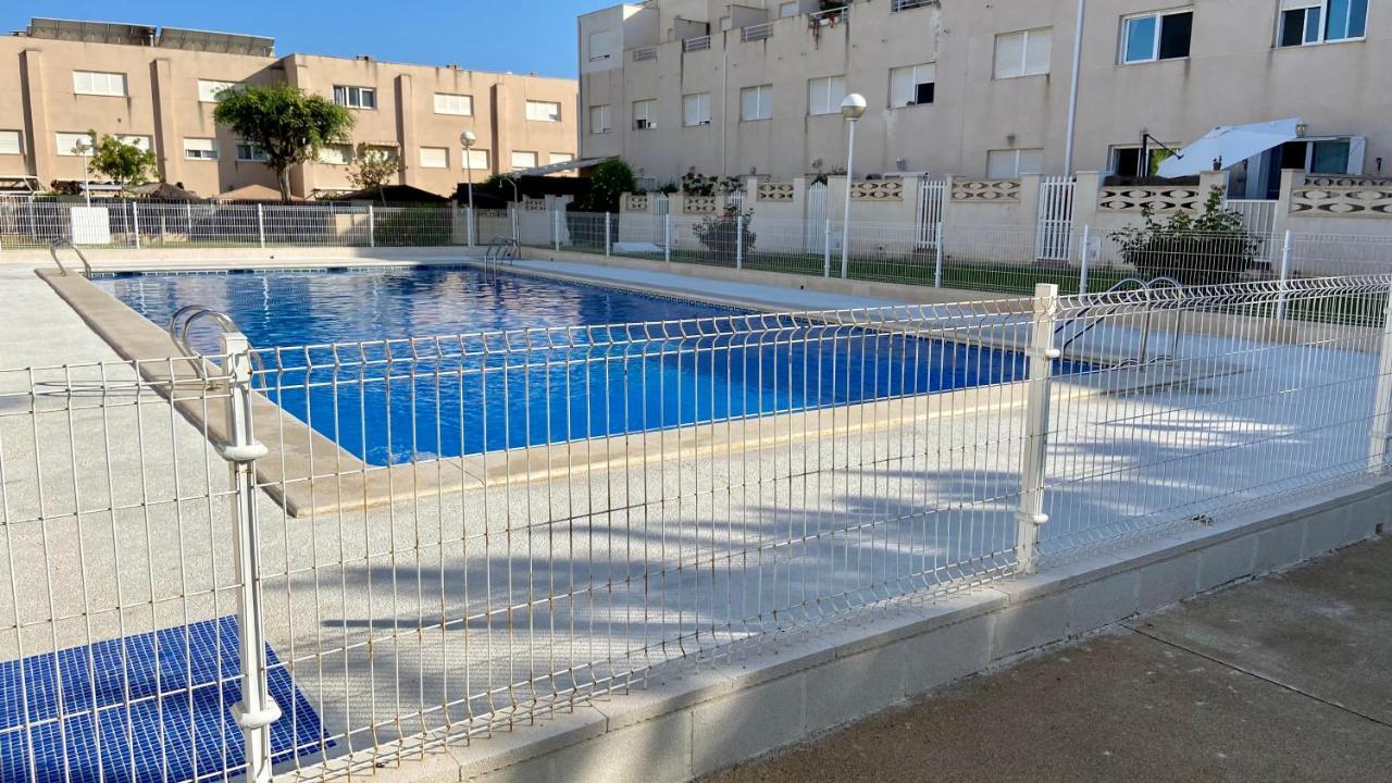Bungalow Playa Apartment El Campello Bagian luar foto